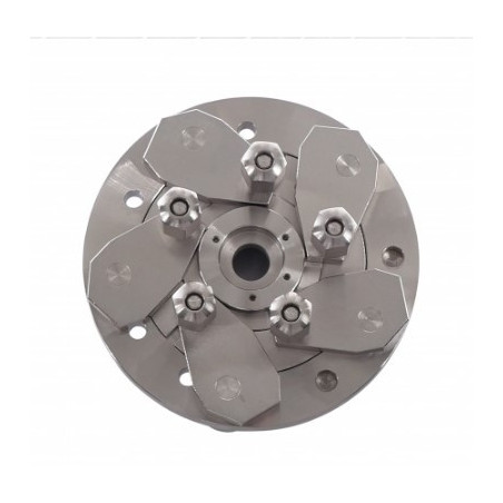 Adaptateur universel pour jantes pleines : centrage ajustable, polyvalent et performant.