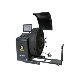 Équilibreuse de pneus professionnelle Fabbri pour véhicules légers et camions.