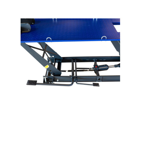 Découvrez la Table élévatrice moto MAMMUTH : robuste, polyvalente, sécurisée et performante.