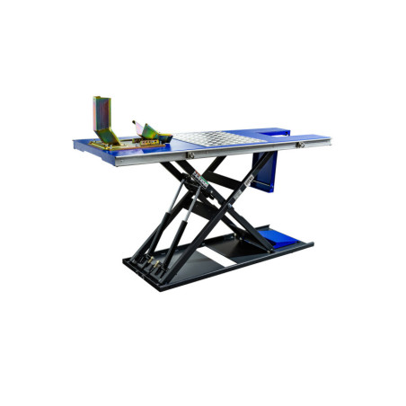 Pont élévateur pour motos Falco Sollevatori : qualité, sécurité et praticité exceptionnelle.