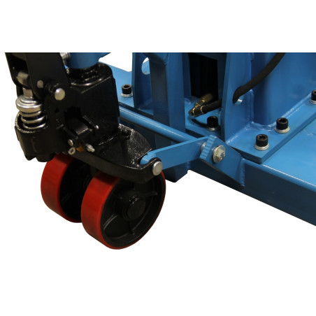 Pont élévateur mobile à colonne unique Falco Sollevatori : qualité professionnelle garantie.