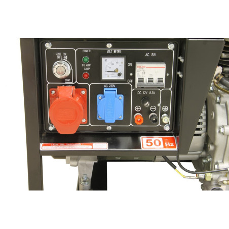 Générateur électrogène diesel avec protection d'huile, puissance 5 kW, dimensions compactes.