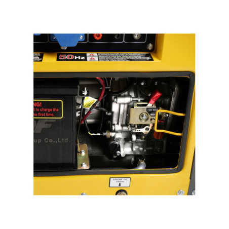 Générateur électrogène diesel insonorisé avec protection d'huile et démarrage électrique.