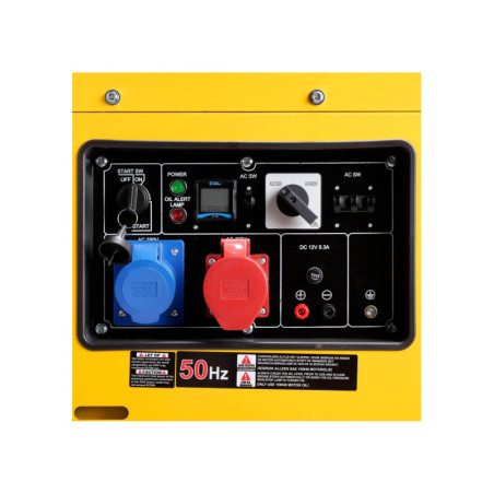 Groupe électrogène diesel silencieux 10 kVA avec connexion 32A 380V et 230V.