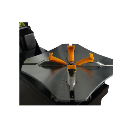 Démonte-pneus Fabbri ZH650 : puissant, efficace, ergonomique pour pneus standard et grande taille.