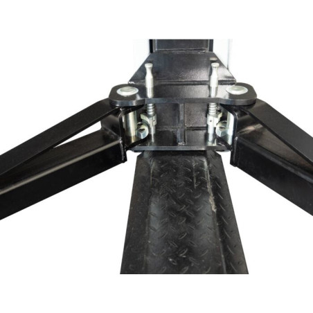 Élévateur électrohydraulique INVENTO EL S40 : puissant, polyvalent et efficace pour vos opérations.